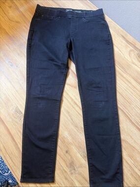Levis Strauss Signature Gold Women's Black Pull-On Skinny Jeans